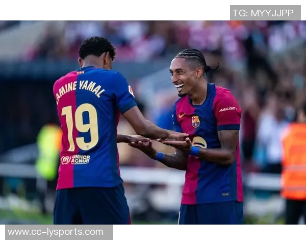 克鲁伊维特称若为巴萨主帅将续约莱万一年看重其经验与能力 克鲁伊维特称若为巴萨主帅将续约莱万一年看重其经验与能力