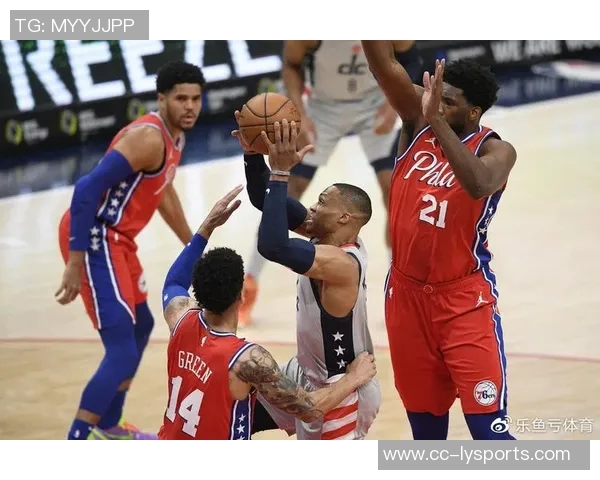 福克斯第三节火力全开7投6中狂砍16分上半场表现平平仅得4分