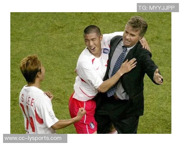 希丁克谈足球比赛应有的竞技精神与比分公平性强调避免极端差距的必要性