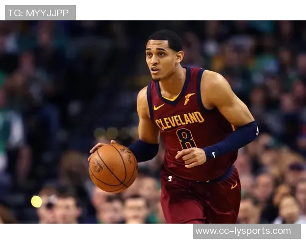 科内特表现出色砍下14分12板4助攻创生涯新高前场篮板数